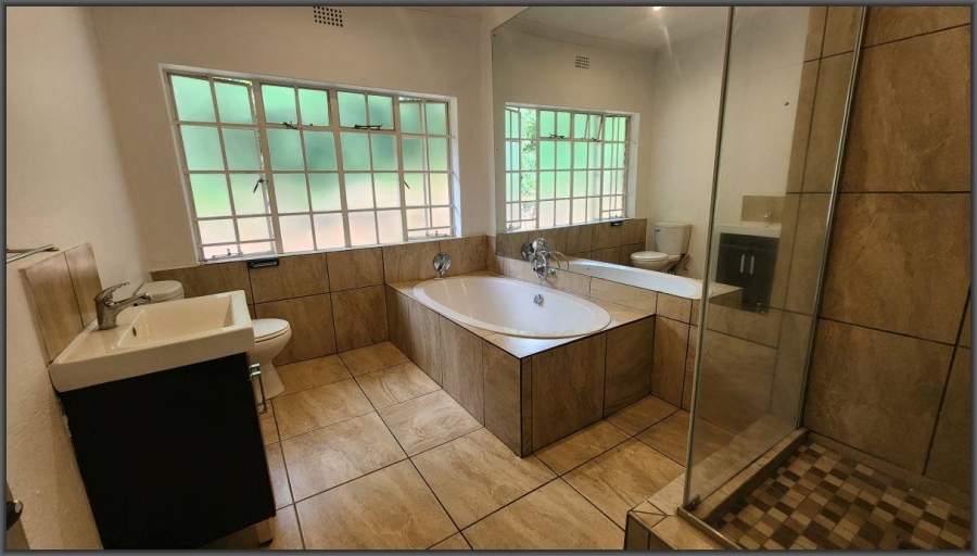 To Let 4 Bedroom Property for Rent in White River AH Mpumalanga