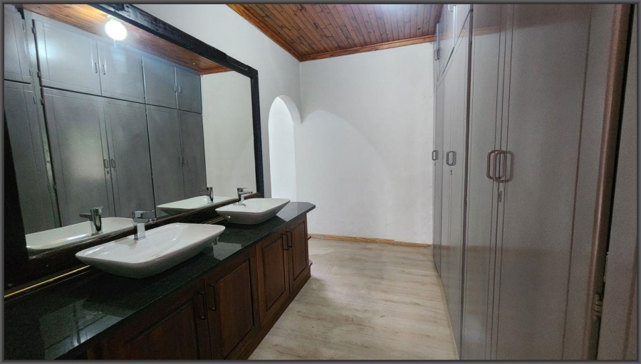 To Let 4 Bedroom Property for Rent in White River AH Mpumalanga