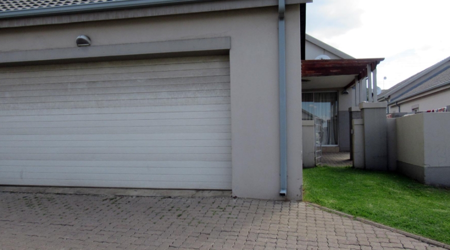 2 Bedroom Property for Sale in Die Heuwel Mpumalanga