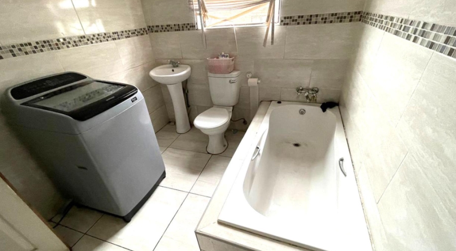 3 Bedroom Property for Sale in Dixon A H Mpumalanga