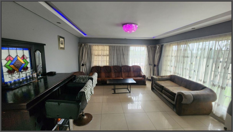 To Let 3 Bedroom Property for Rent in White River Mpumalanga