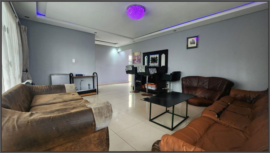 To Let 3 Bedroom Property for Rent in White River Mpumalanga