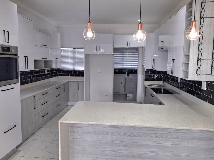 4 Bedroom Property for Sale in Elawini Lifestyle Estate Mpumalanga
