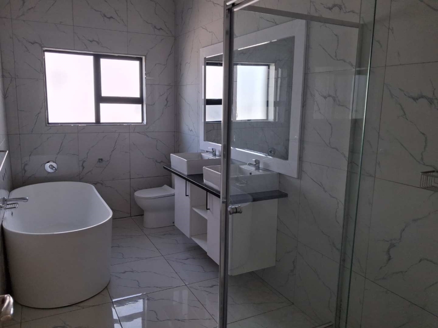 4 Bedroom Property for Sale in Elawini Lifestyle Estate Mpumalanga