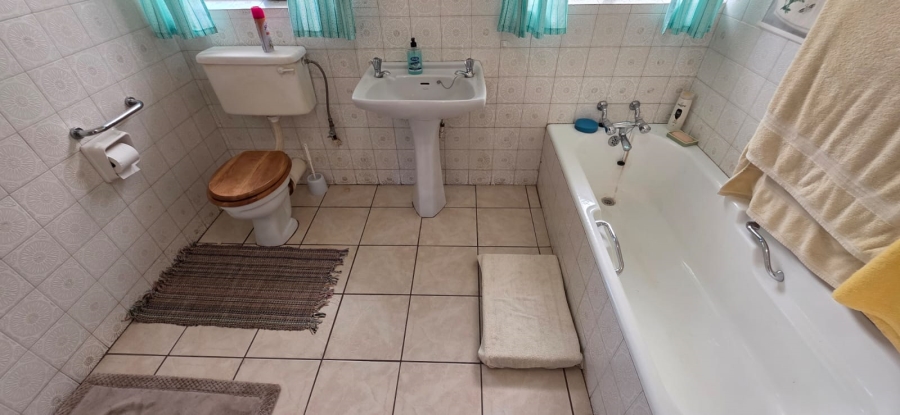 4 Bedroom Property for Sale in West Acres Mpumalanga