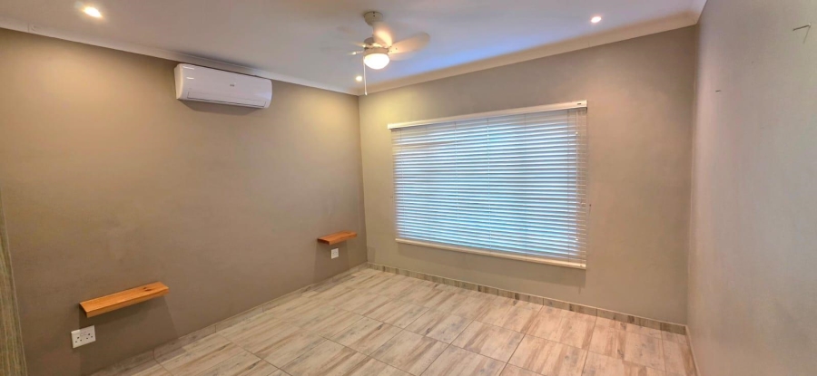 4 Bedroom Property for Sale in Ntulo Wildlife Estate Mpumalanga
