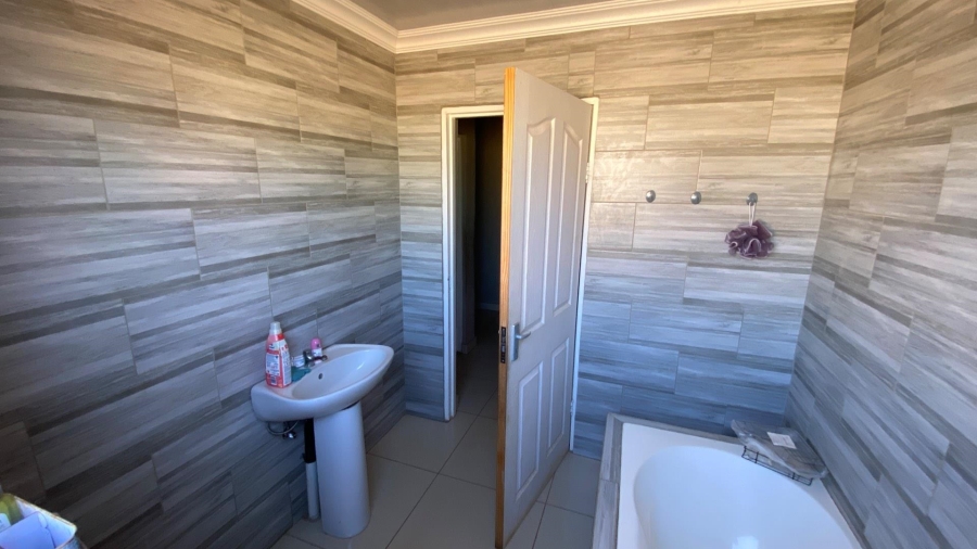 3 Bedroom Property for Sale in Kwamhlanga Mpumalanga