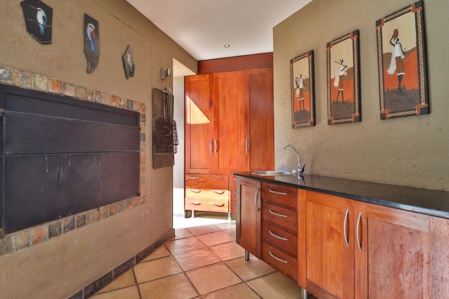 7 Bedroom Property for Sale in Uitsig Landgoed The Rest Mpumalanga