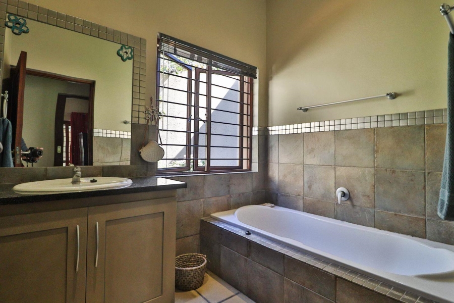 7 Bedroom Property for Sale in Uitsig Landgoed The Rest Mpumalanga