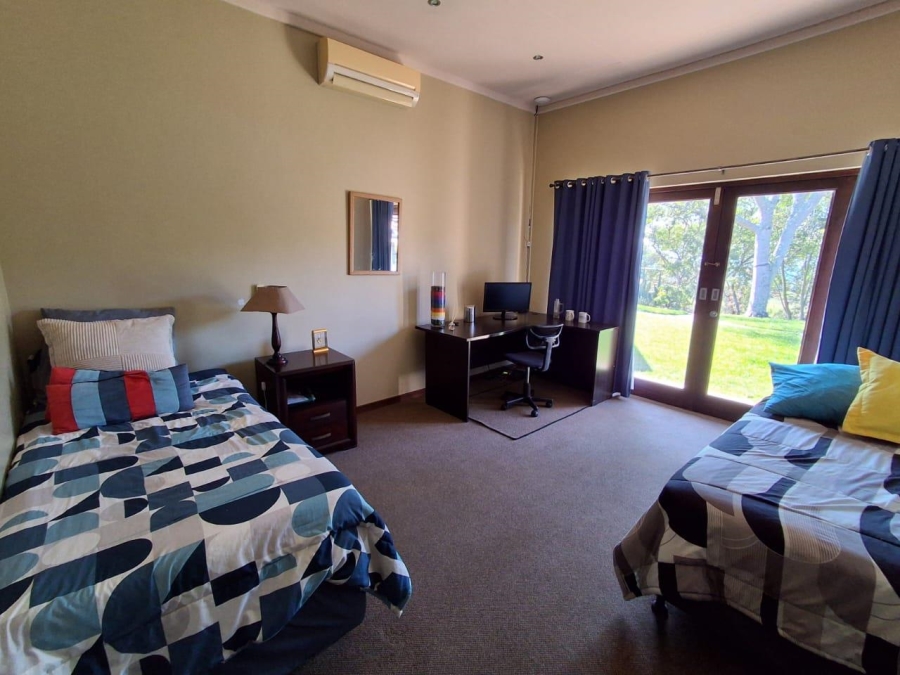 7 Bedroom Property for Sale in Uitsig Landgoed The Rest Mpumalanga