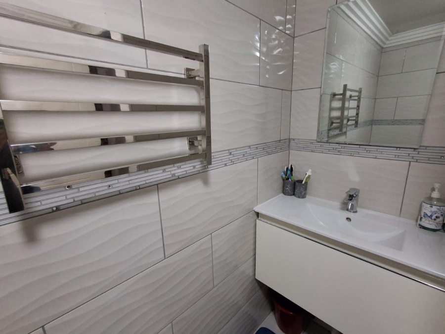 3 Bedroom Property for Sale in West Acres Mpumalanga