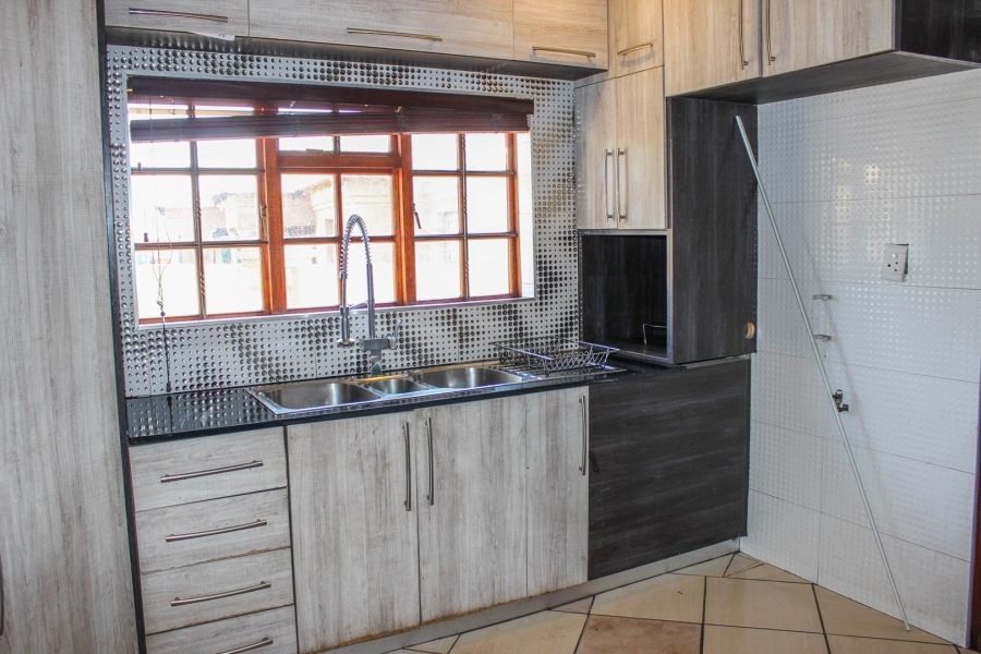 3 Bedroom Property for Sale in Mineralia Mpumalanga