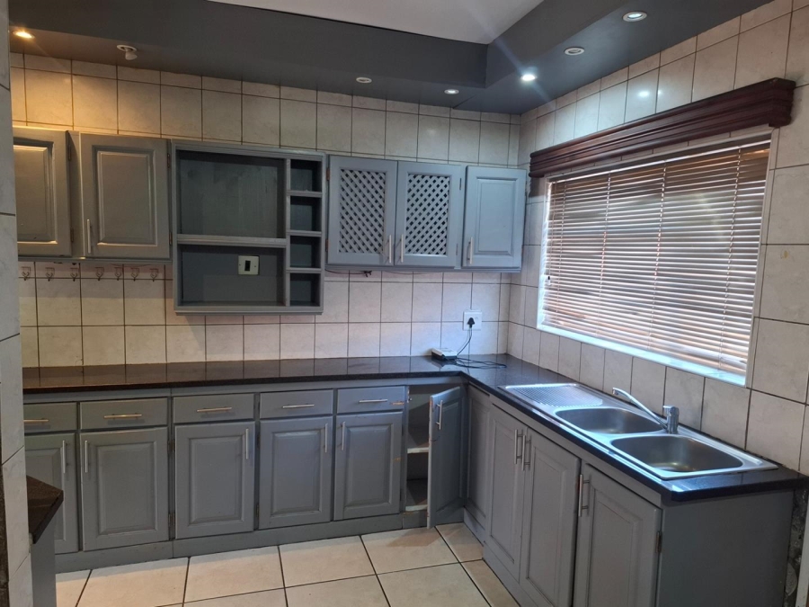 3 Bedroom Property for Sale in Middelburg Central Mpumalanga