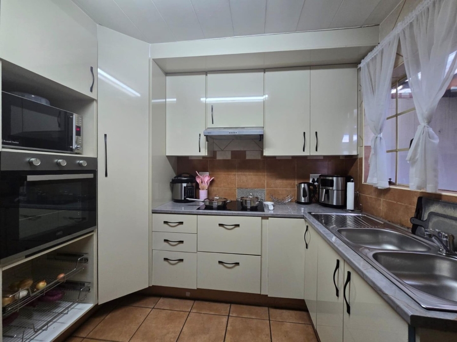 3 Bedroom Property for Sale in Middelburg South Mpumalanga