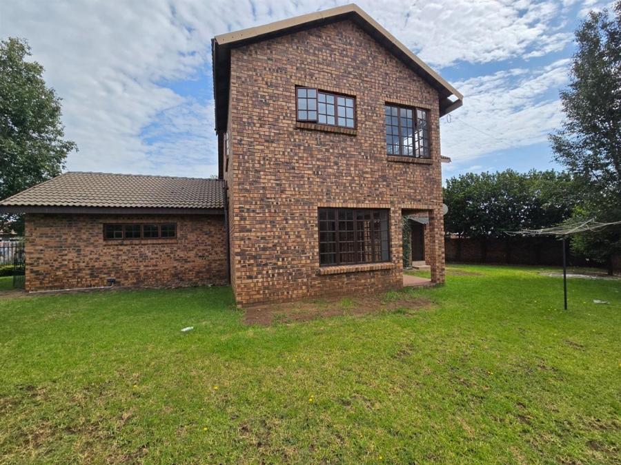 3 Bedroom Property for Sale in Aerorand Mpumalanga