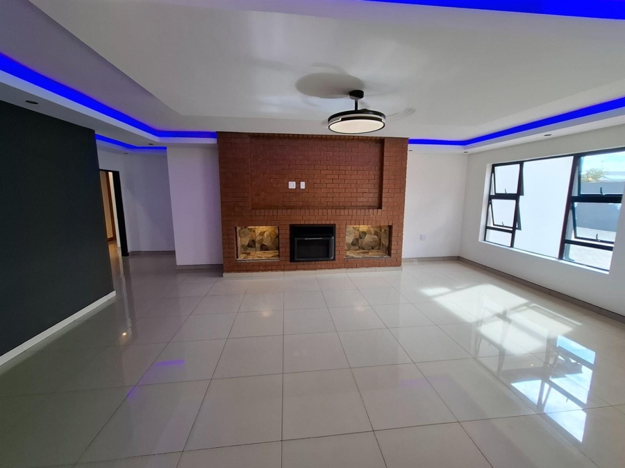 4 Bedroom Property for Sale in Aerorand Mpumalanga