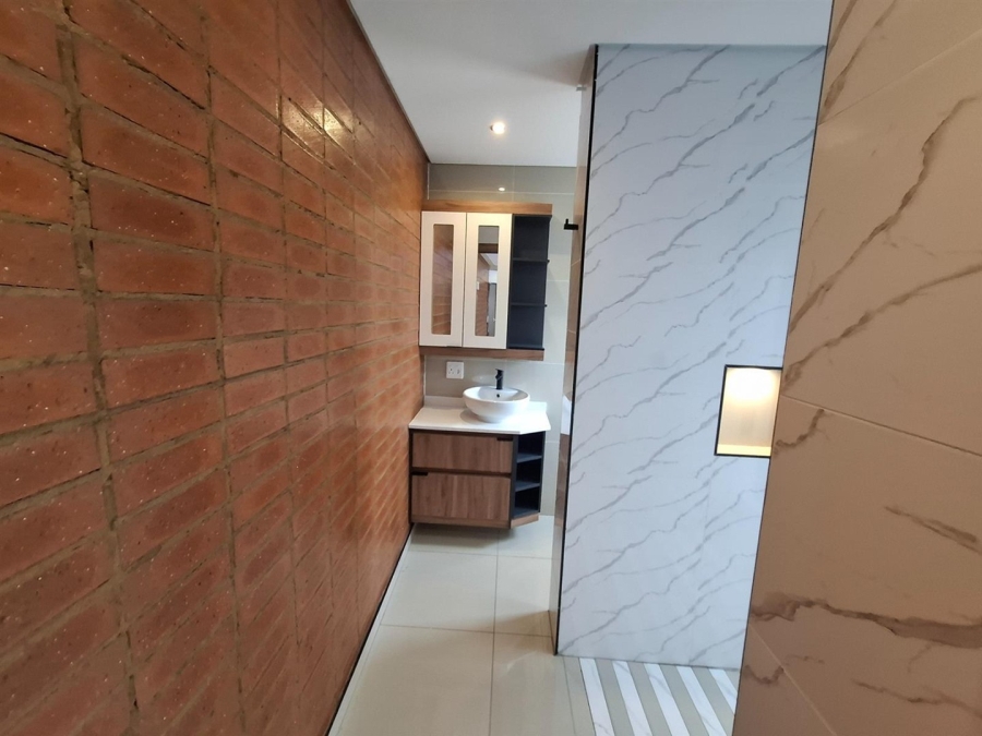 4 Bedroom Property for Sale in Aerorand Mpumalanga