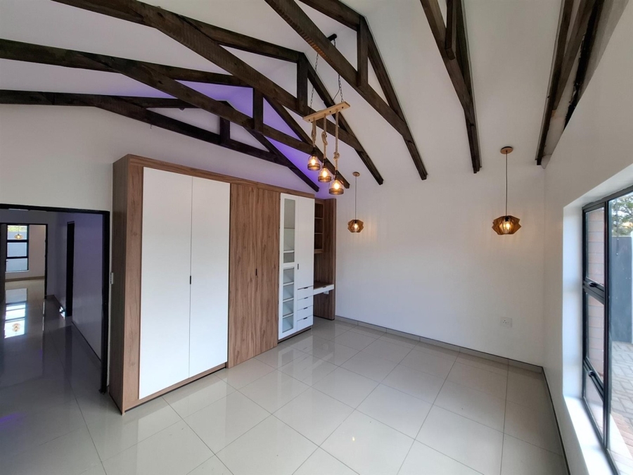 4 Bedroom Property for Sale in Aerorand Mpumalanga