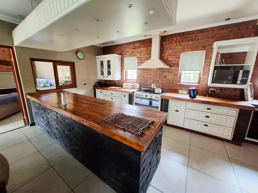 5 Bedroom Property for Sale in Middelburg Central Mpumalanga