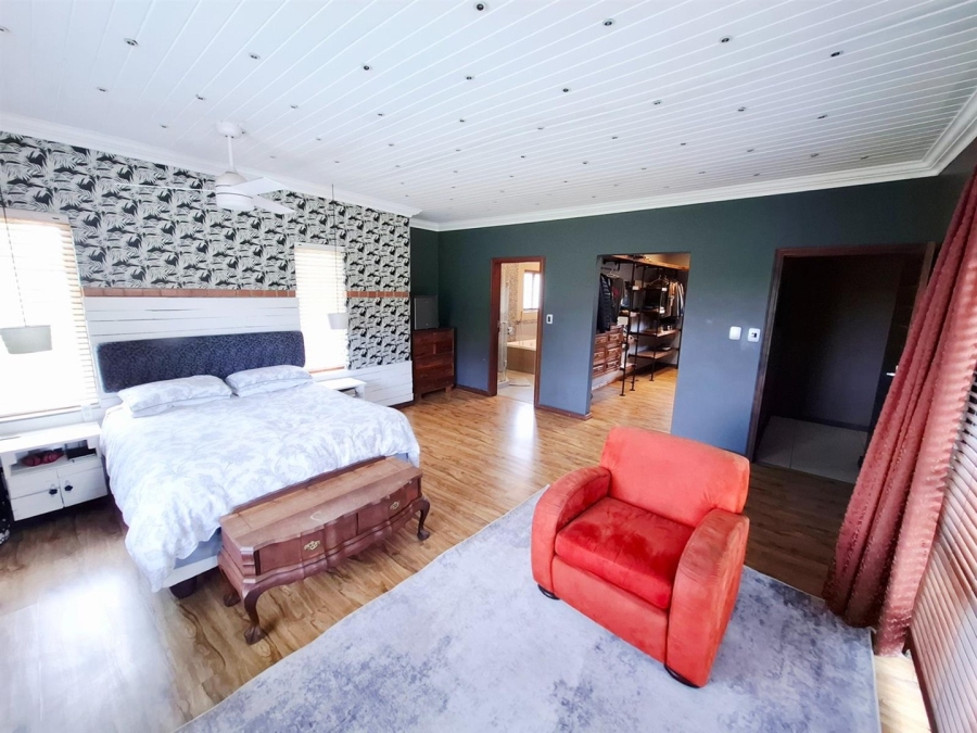 5 Bedroom Property for Sale in Middelburg Central Mpumalanga