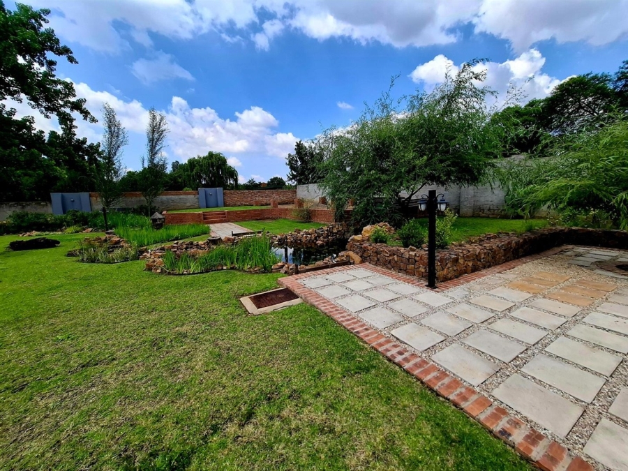 5 Bedroom Property for Sale in Middelburg Central Mpumalanga