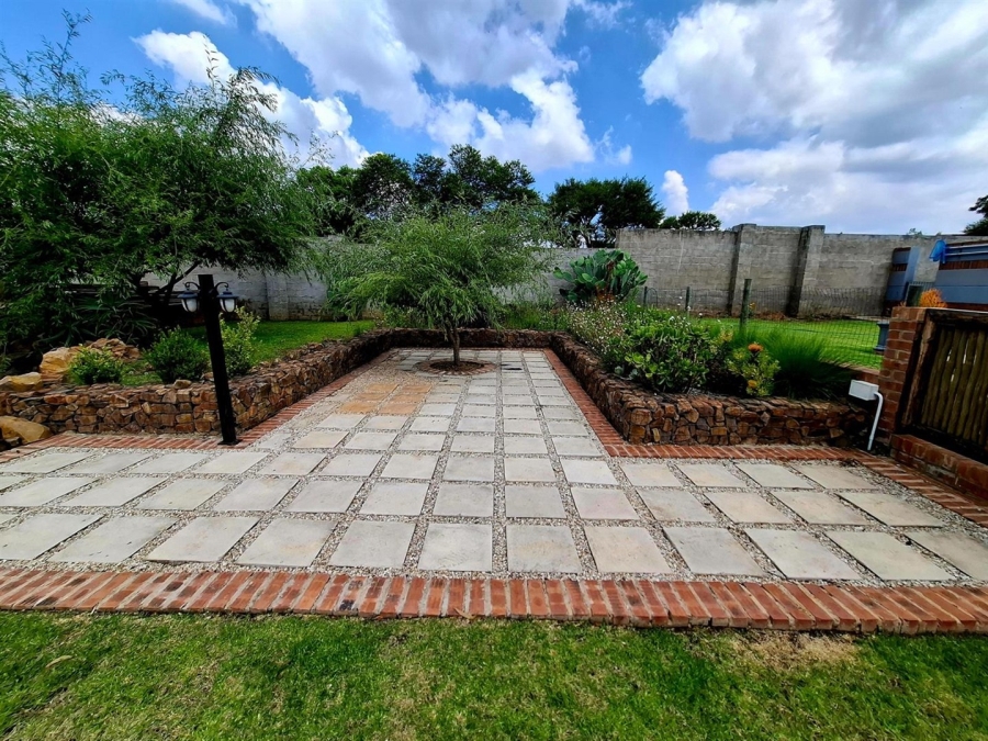 5 Bedroom Property for Sale in Middelburg Central Mpumalanga