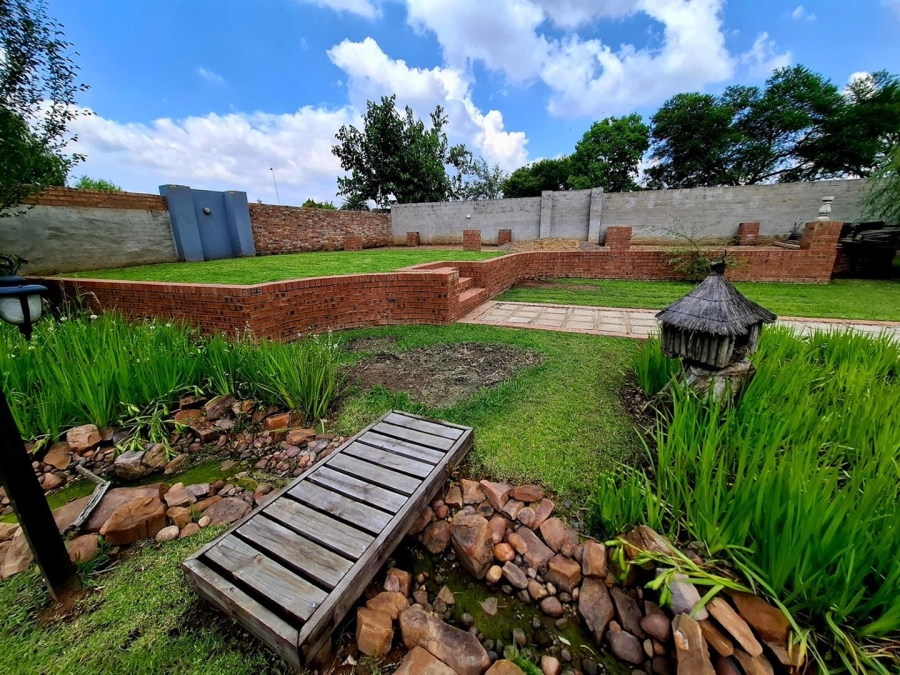 5 Bedroom Property for Sale in Middelburg Central Mpumalanga