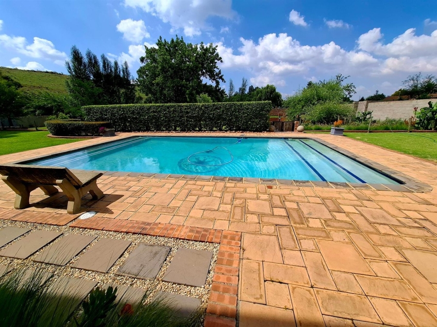 5 Bedroom Property for Sale in Middelburg Central Mpumalanga