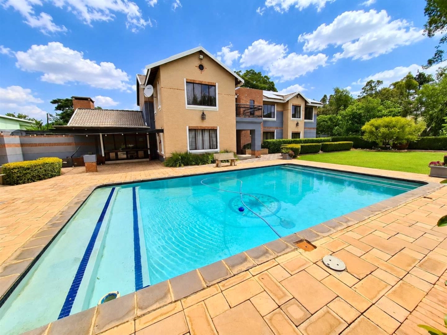 5 Bedroom Property for Sale in Middelburg Central Mpumalanga