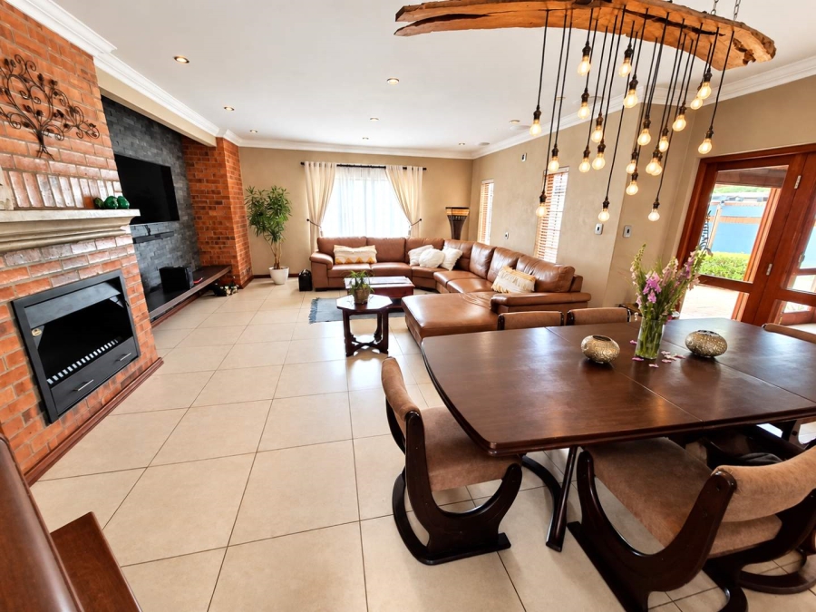 5 Bedroom Property for Sale in Middelburg Central Mpumalanga