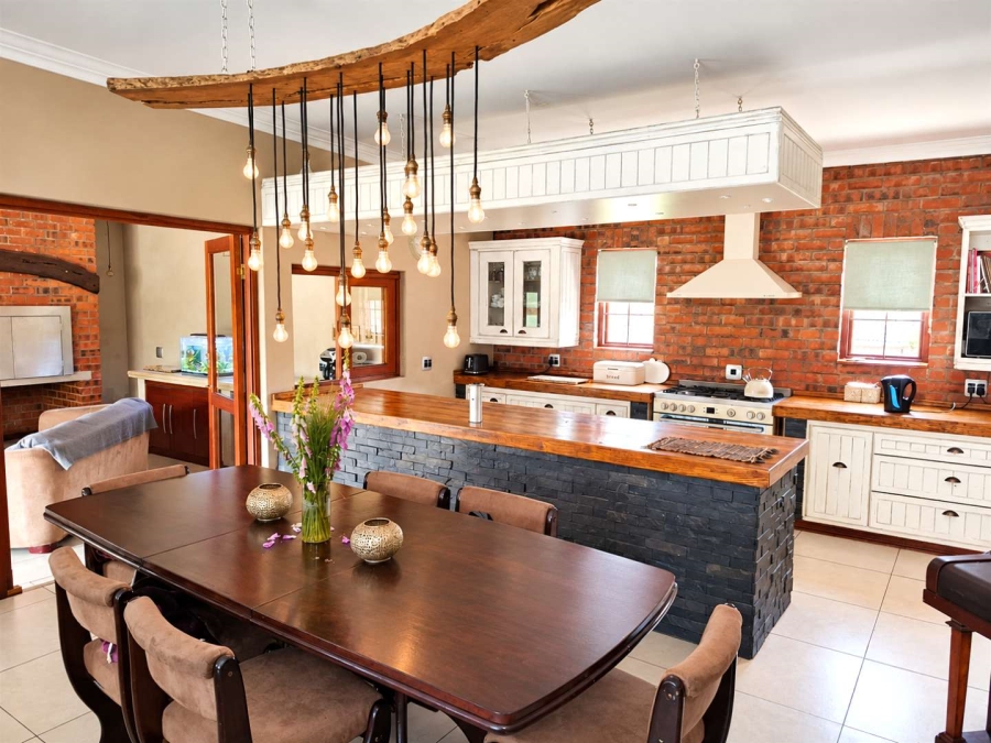 5 Bedroom Property for Sale in Middelburg Central Mpumalanga