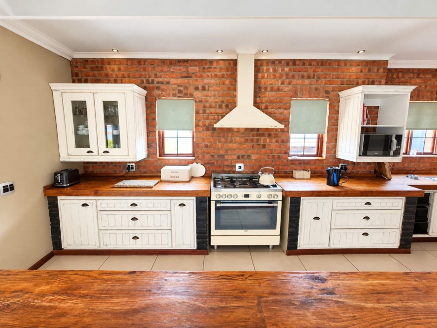 5 Bedroom Property for Sale in Middelburg Central Mpumalanga