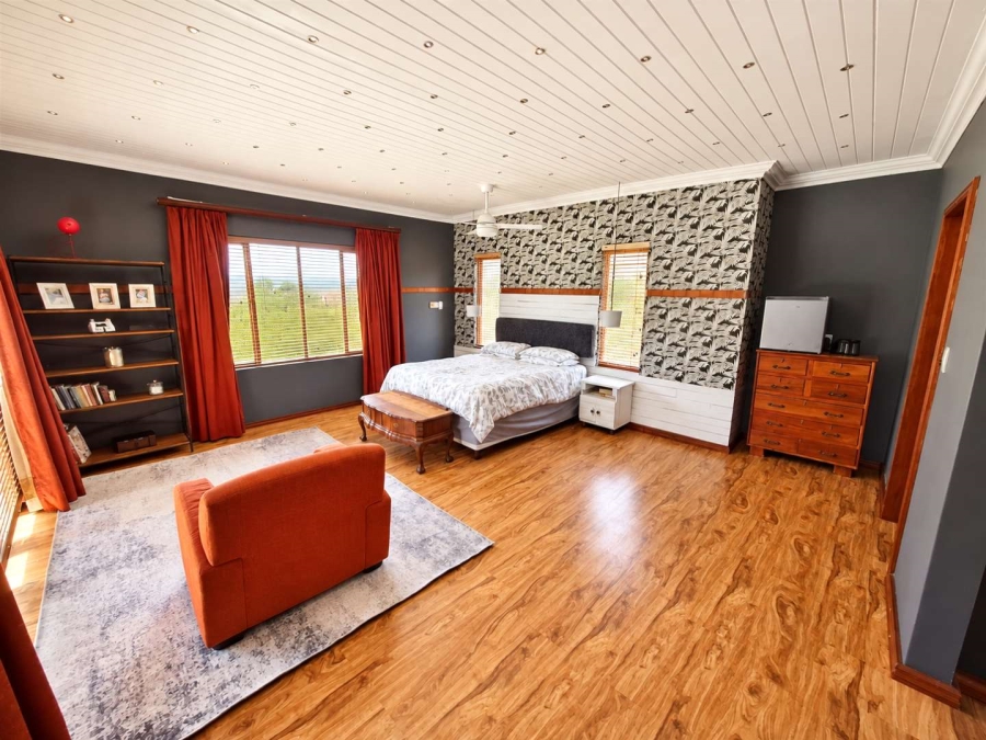 5 Bedroom Property for Sale in Middelburg Central Mpumalanga