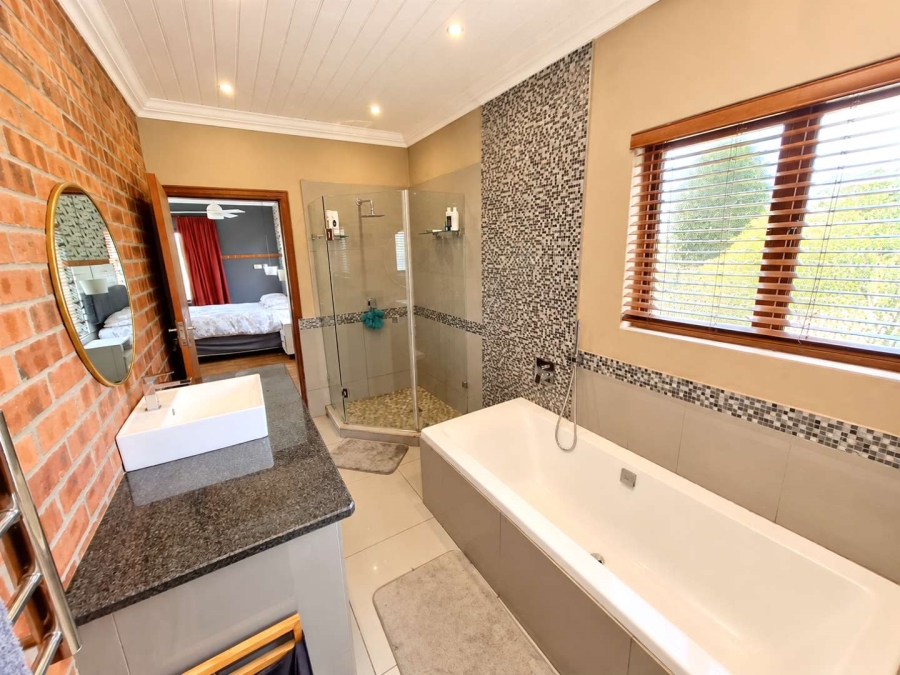 5 Bedroom Property for Sale in Middelburg Central Mpumalanga