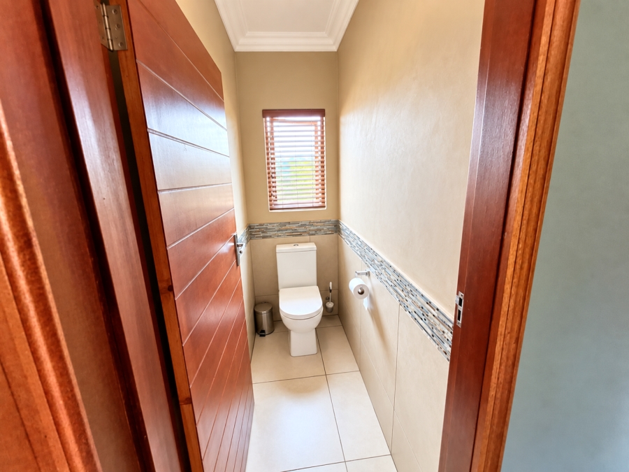 5 Bedroom Property for Sale in Middelburg Central Mpumalanga