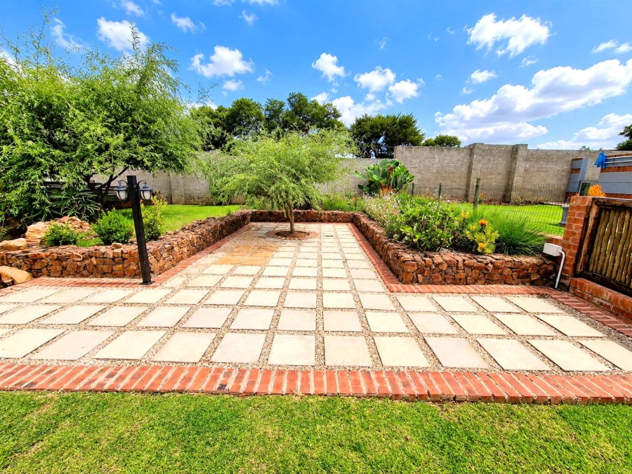 5 Bedroom Property for Sale in Middelburg Central Mpumalanga