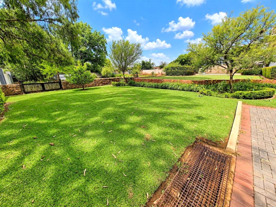 5 Bedroom Property for Sale in Middelburg Central Mpumalanga