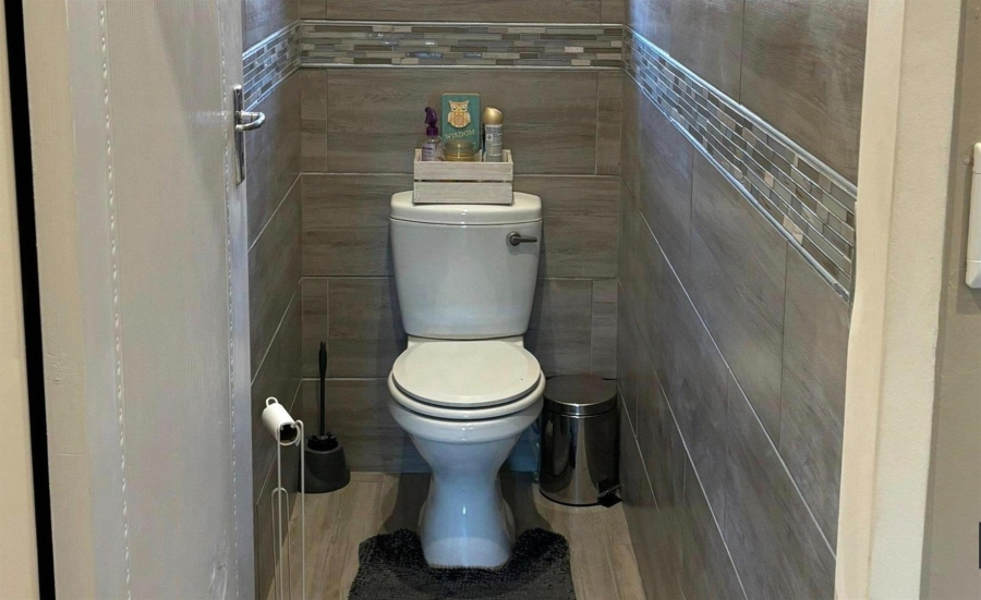 2 Bedroom Property for Sale in Clubville Mpumalanga