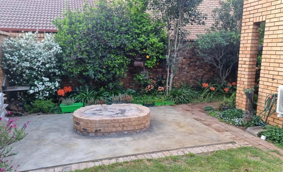 2 Bedroom Property for Sale in Clubville Mpumalanga