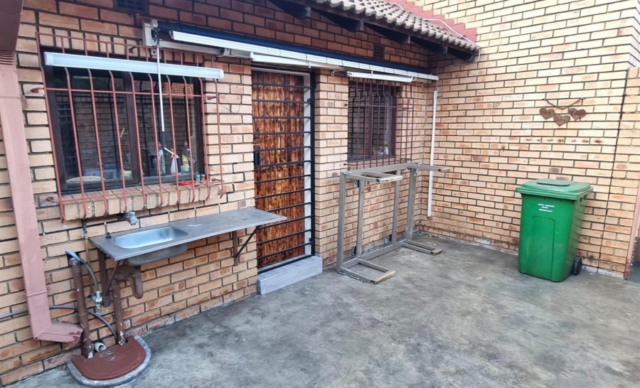 2 Bedroom Property for Sale in Clubville Mpumalanga