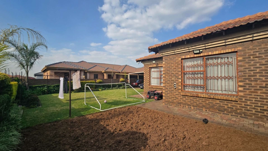 4 Bedroom Property for Sale in Aerorand Mpumalanga