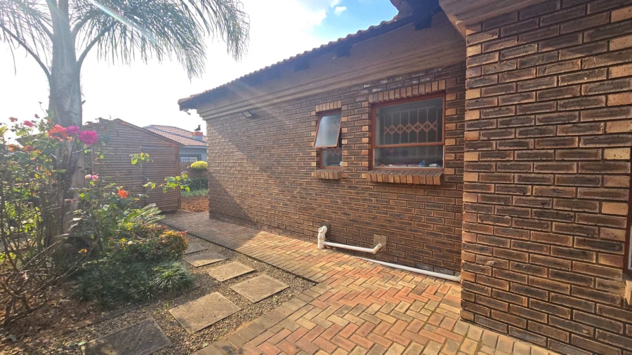4 Bedroom Property for Sale in Aerorand Mpumalanga