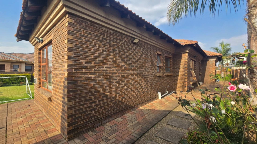 4 Bedroom Property for Sale in Aerorand Mpumalanga