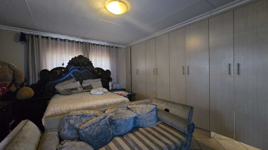 4 Bedroom Property for Sale in Aerorand Mpumalanga