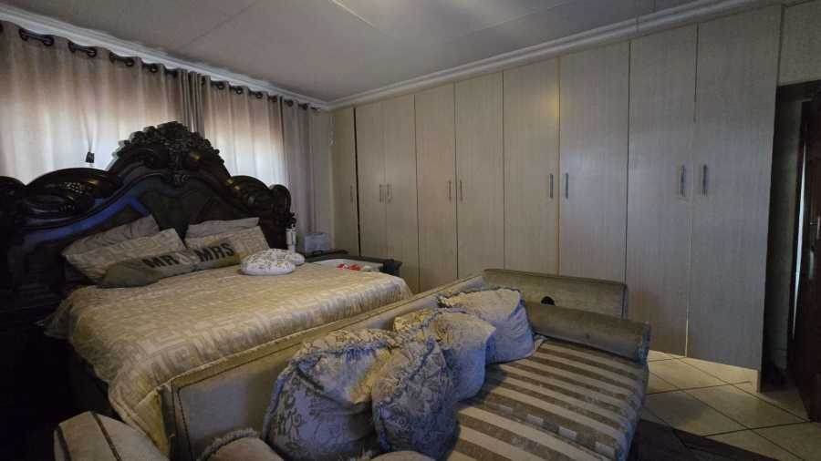 4 Bedroom Property for Sale in Aerorand Mpumalanga
