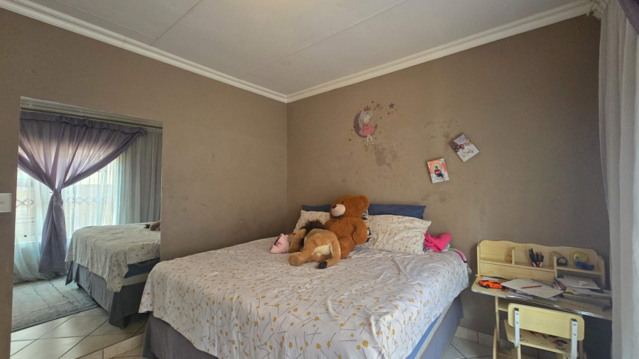4 Bedroom Property for Sale in Aerorand Mpumalanga