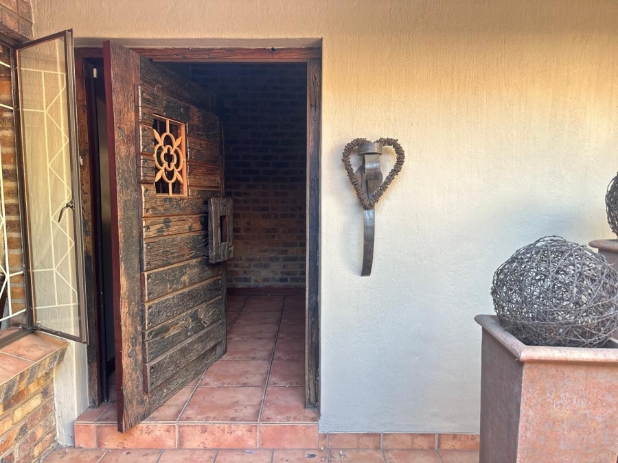 5 Bedroom Property for Sale in Aerorand Mpumalanga