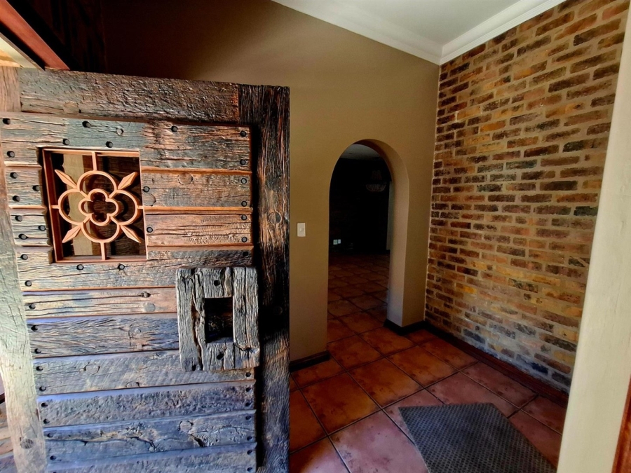 5 Bedroom Property for Sale in Aerorand Mpumalanga