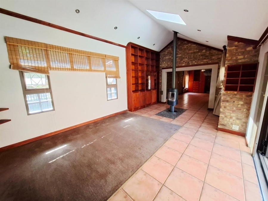 5 Bedroom Property for Sale in Aerorand Mpumalanga