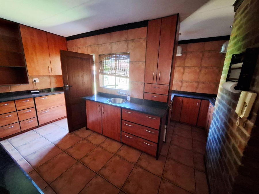 5 Bedroom Property for Sale in Aerorand Mpumalanga